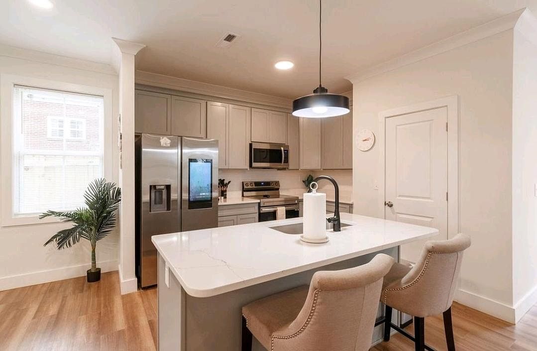 Kitchen at 305 West Avenue
